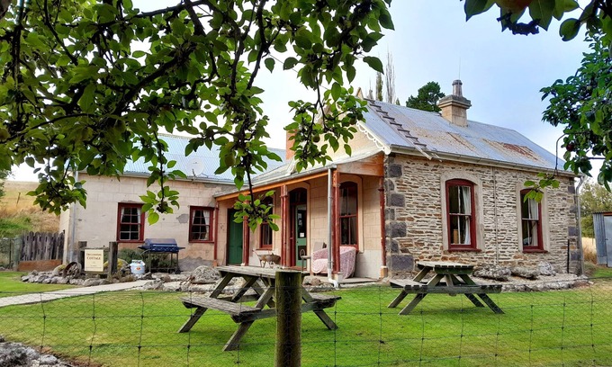 Waipiata Cottage | Tregonning Cottage Waipiata