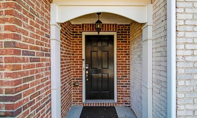 Lawrenceville House | Tremendous 4-bedroom townhome with AC in Lawrenceville