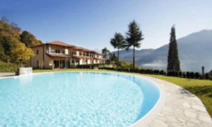 Tremezzo Apartment | TREMEZZO RESIDENCE 5-1 of 11 apartments in an exclusive residence by Italian Apartments