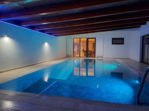 Arad Bed & Breakfast | TREND