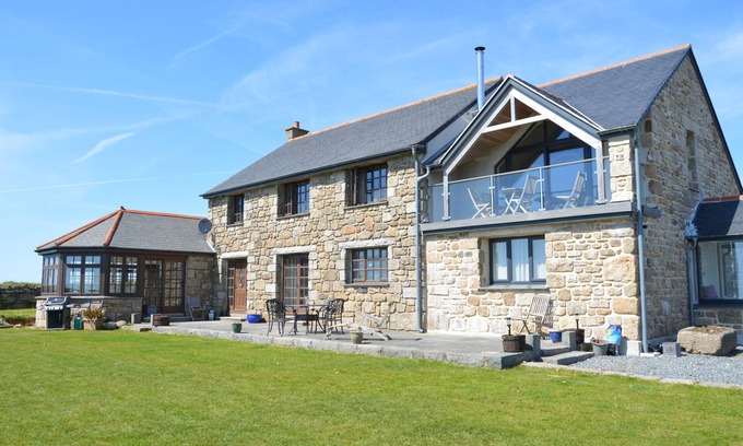 Treen Bed & Breakfast | Trendrennen Farm B&B