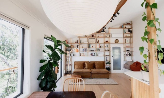 West Hobart Apartment | Trendy apartment in the heart of West Hobart