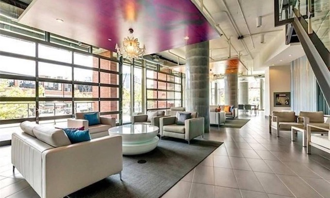King West Village Apartment | Trendy, Executive Studio, in Downtown TO