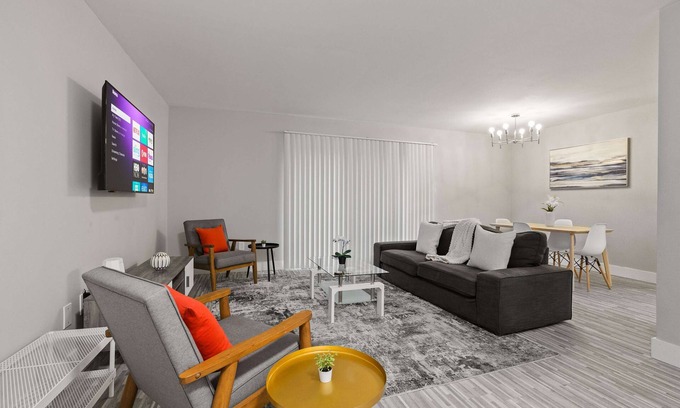 Rochester Apartment | Trendy & Vibrant Unit City Experience