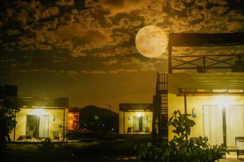 Celestino Gasca Hotel | Tres Velas Surf