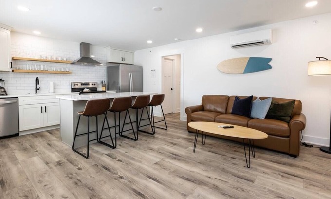 Northeast Virginia Beach Apartment | Trestles - Loft #5 - 8 min walk to the beach