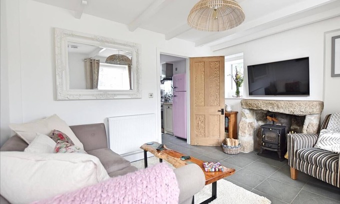 Castallack Cottage | Trezeal - lovely dog friendly Cornish cottage near Mousehole, with parking