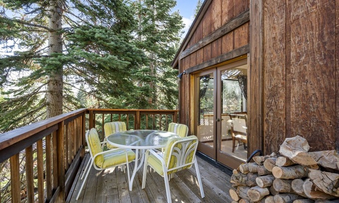Bear Valley House | Tri-Level Dog Friendly Mountain Home - VH 142 by Bear Valley Vacation Rentals