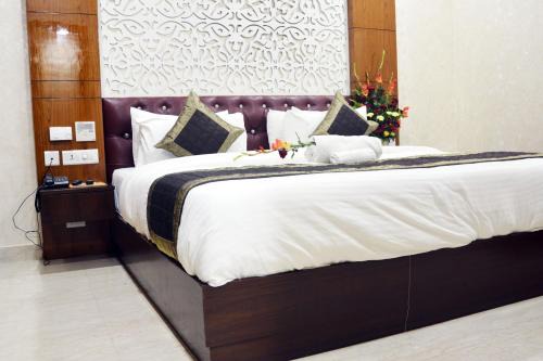 Udyog Vihar Hotel | Trinity Corporate Udyog Vihar