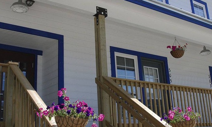 Dawson City Hotel | Triple J Hotel & Cabins