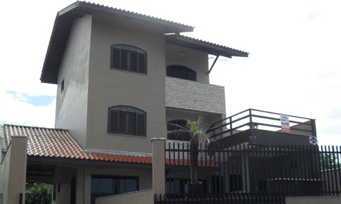 Guaratuba House | Triplex with pool in front of the Sea (everything of BOM! )