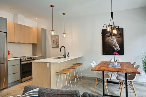 Pointe-Saint-Charles Apartment | TripMontreal 102