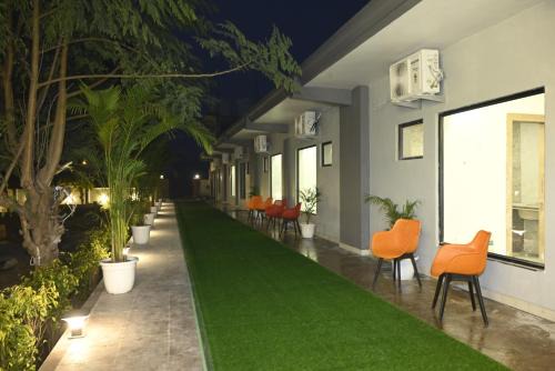 Phulpur Resort | Trisaa Resort & Banquets