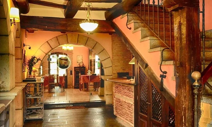 Tonanes Hotel | Trisileja en Puente Romano