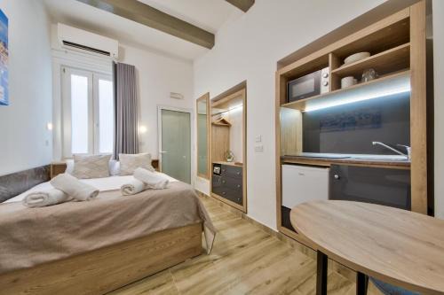 Floriana Apartment | Tritoni Mini Studios - Valletta