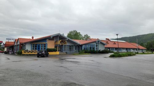 Namsskogan Hotel | Trones Hotell & Camping