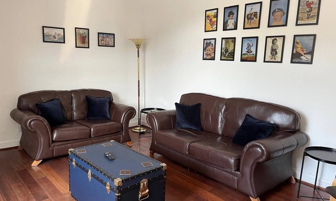 Troon Apartment | Troon town centre apartment. Great for golf, beach, coastal walks and much more.