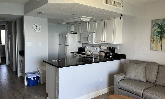 Daytona Beach Shores Condo | Tropic Shores Resort