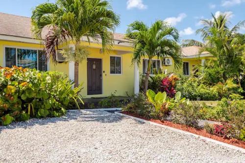 Nassau Apartment | Tropicabana