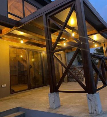 Kokrobite House | Tropical Beach Haven