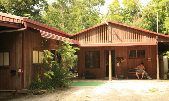 Utchee Creek Bed & Breakfast | Tropical Bliss bed and breakfast