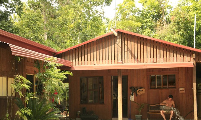 Utchee Creek Bed & Breakfast | Tropical Bliss BNB