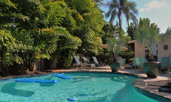Wilton Manors House | Tropical bliss: private heated pool, steps from the Drive, minutes to the beach!