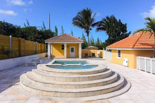 Nassau Apartment | Tropical bliss Skyloft