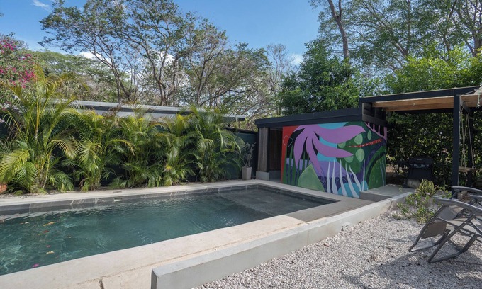 Villarreal House | Tropical Escape -3BR Jungle Villa + Private Pool !
