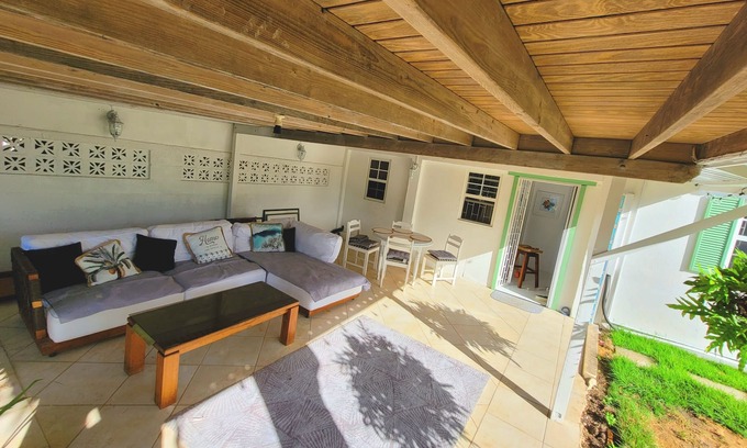 Rockley Cottage | Tropical garden cottage in the heart ❤️ of the south coast.
