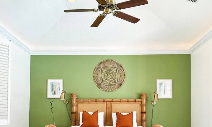 Mandarin House | Tropical Guest House W/ Pool Access