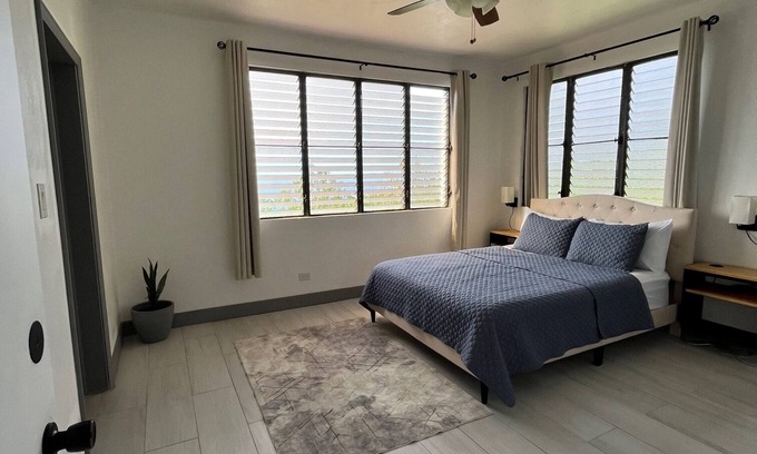 Estate Bordeaux Apartment | Tropical Oasis 🇻🇮Stunning ocean view, minutes drive to Brewers Beach!🇻🇮🏝