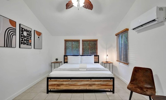 Sailboat Bend House | Tropical Oasis: Studio w/Pool