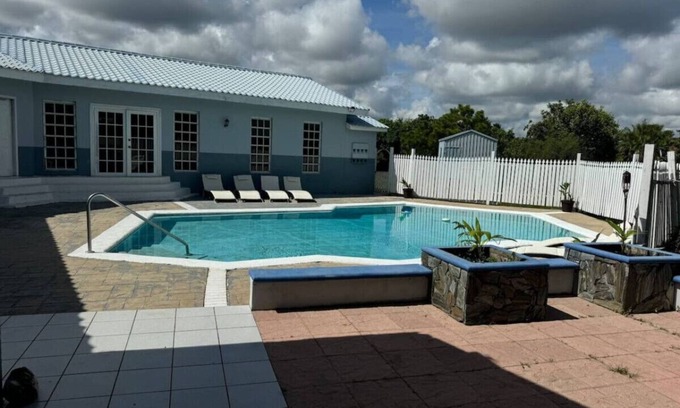 Ladyville House | Tropical Oasis w/Pool- sleeps 12!