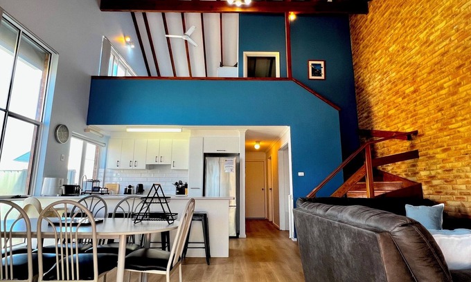 Kalbarri Apartment | Tropical Palms - Kalbarri, WA