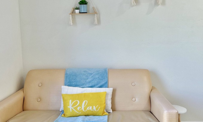 Walsingham Apartment | Tropical Paradise, 10mins 2 beach,30 days or more stay