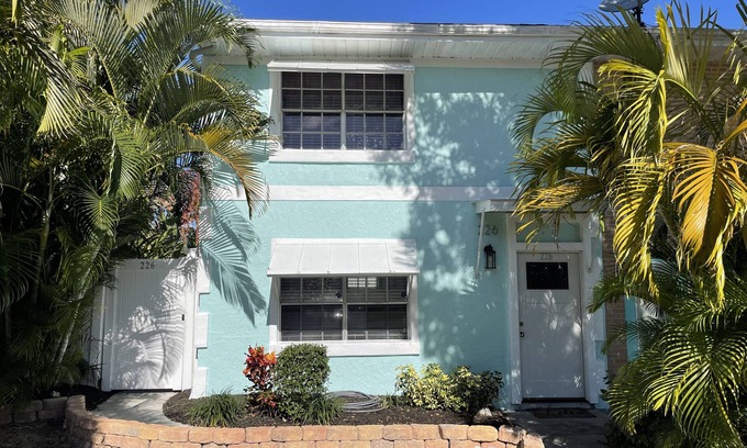 Cape Caneveral Beach Gardens House | Tropical Townhome 4 Blocks to Beach View Rocket Launch from Front Yard!