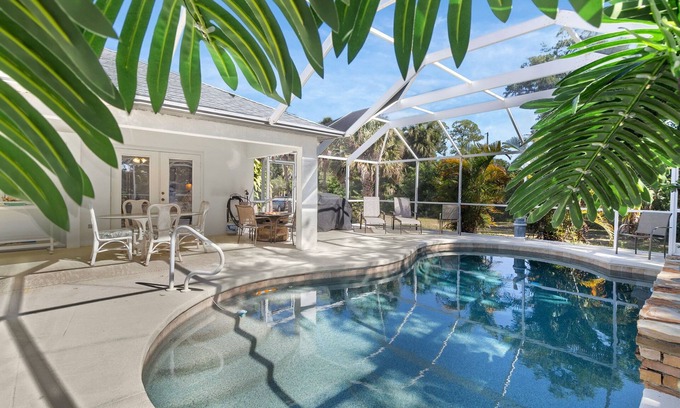North Port House | Tropical Tranquility Escape