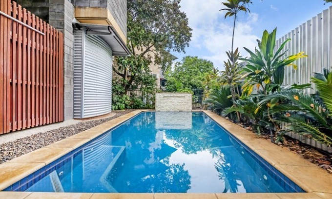 Parap House | 'Troppo Court' Luxury boutique home with pool in Darwin
