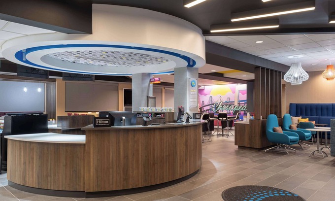 Greenbrier East Hotel | TRU by Hilton Chesapeake, VA