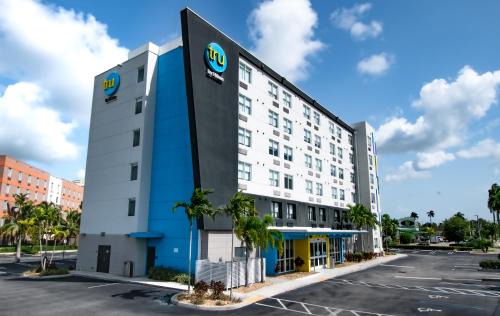 Florida City Hotel | Tru By Hilton Florida City, Fl