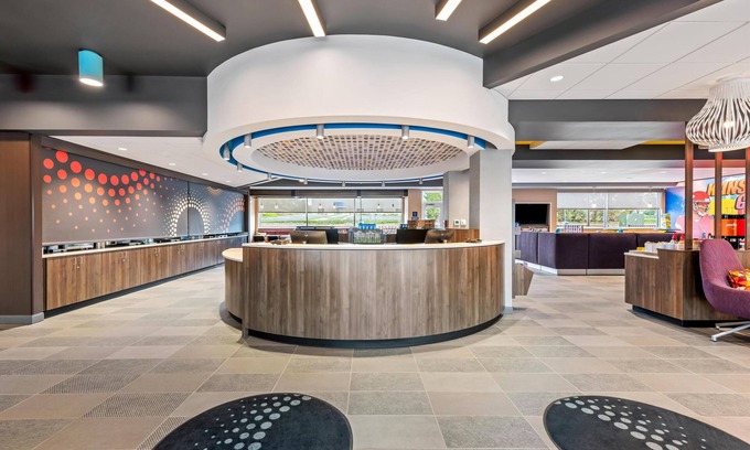 Waldron Hotel | Tru By Hilton Kansas City Airport