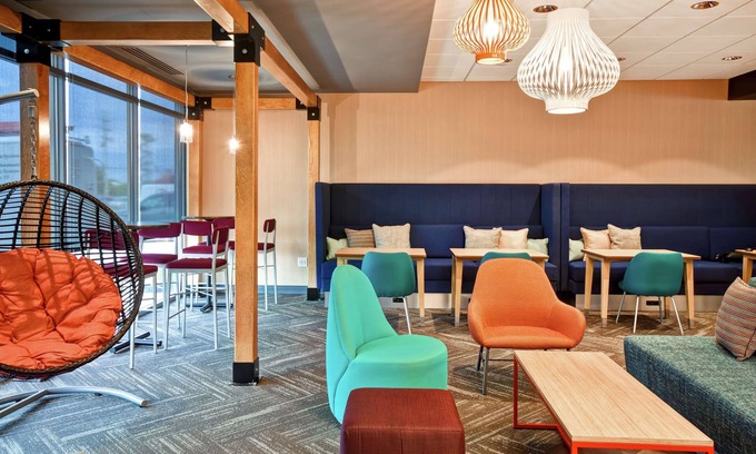 Fairgrounds Hotel | Tru by Hilton Louisville Airport