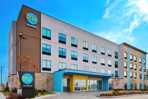 Terrell Hotel | Tru By Hilton Terrell