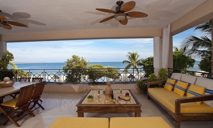 Punta de Mita Apartment | TRUE BEACH FRONT-PREMIER MEMBERSH-6P GOLF CART-FULLTIME MAID/COOK