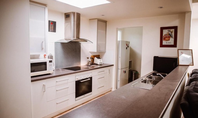 Sheffield Apartment | True Blue One