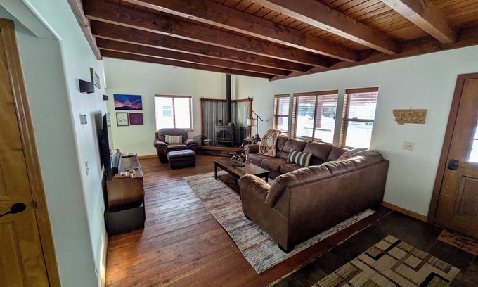 Porcupine Park House | True Montana Ski Retreat for Big Sky