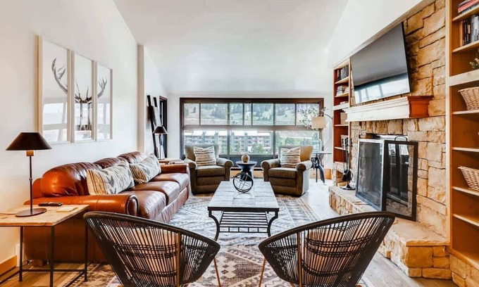 Copper Mountain Village Condo | True Ski In/Out Luxury Condo w/fireplace, views