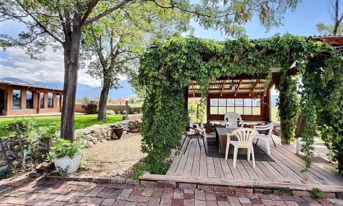 El Prado House | Truly Taos Garden in the Desert