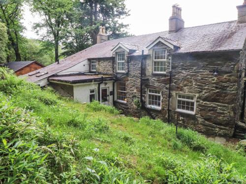 Beddgelert House | Tryfan Cottage